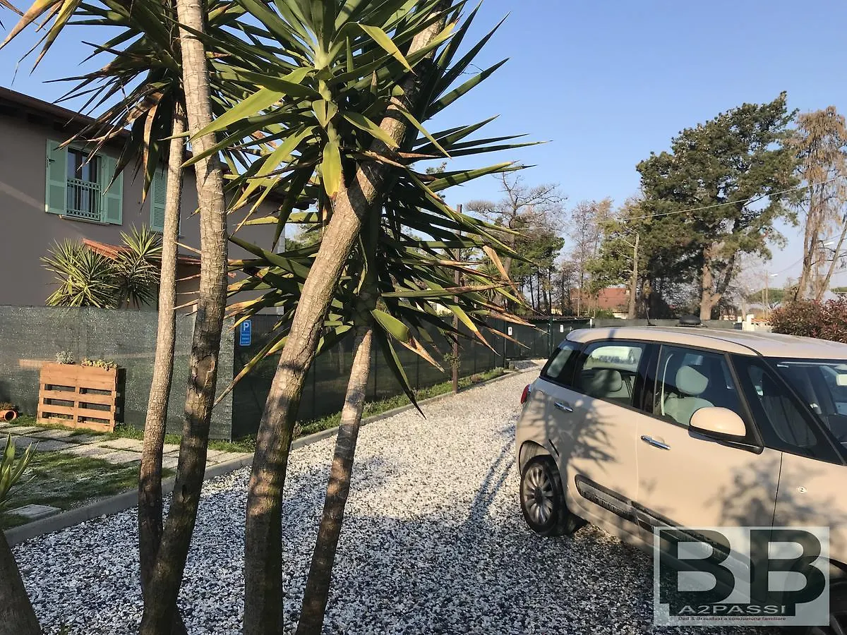 לינה וארוחת בוקר מרינה די מסה Bba2Passi 0*,  איטליה