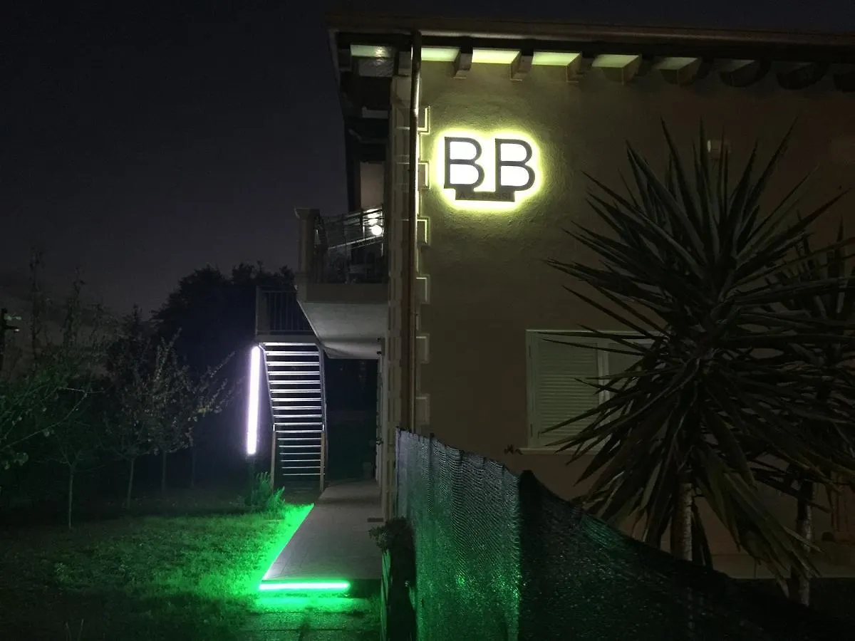 Bba2Passi Bed & Breakfast Marina di Massa